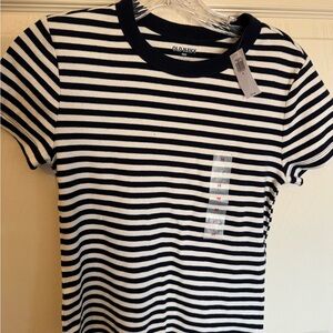 BNWT Old Navy Navy and White Striped Baby Tee